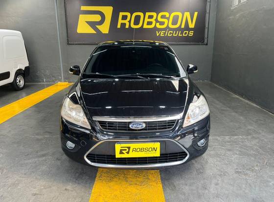 FORD FOCUS 2.0 16V FLEX 4P AUTOMÁTICO FORD FOCUS 2.0 16V FLEX 4P AUTOMÁTICO